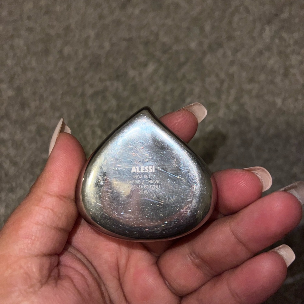 ALESSI Chestnut Pill Box - Picture 2 of 6